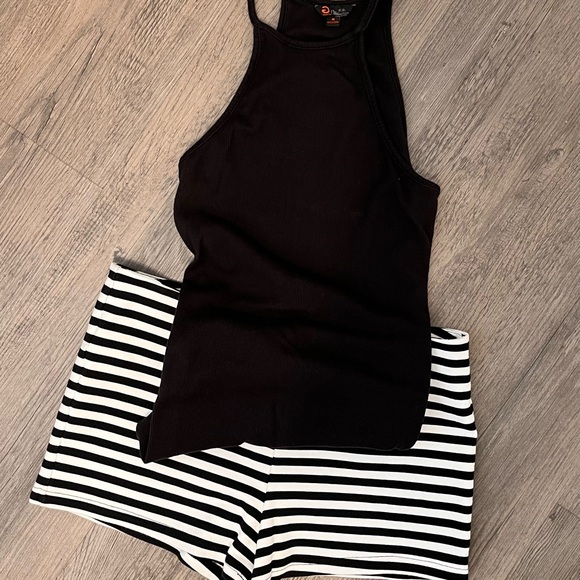 G by Guess halter tank top - Picture 9 of 10